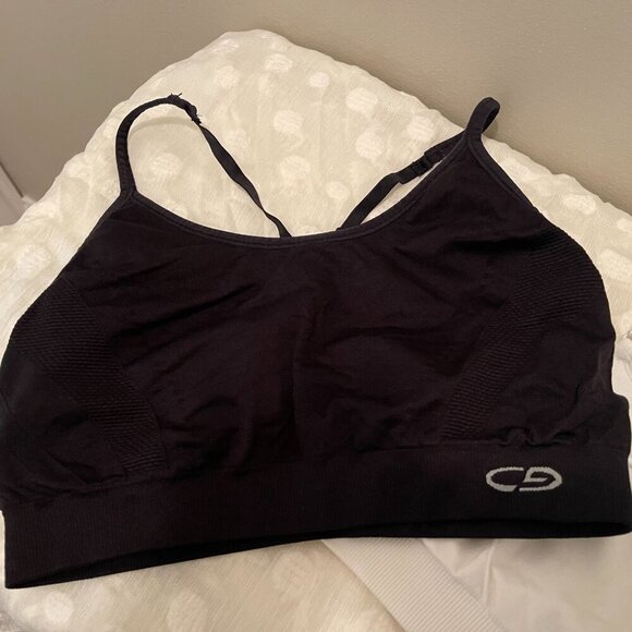 EUC 2 Girls Sports Bras, Black Champion & White Maidenform, Medium - Picture 4 of 7